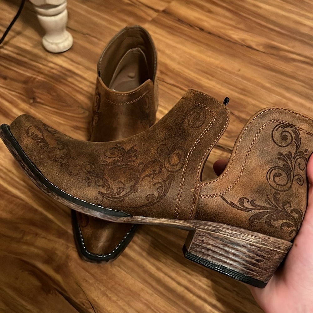 COPY - Roper booties - Picture 4 of 4